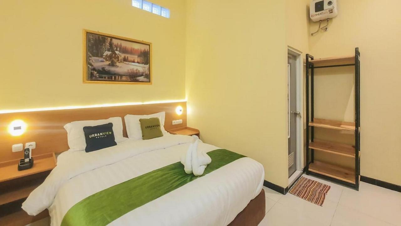 Urbanview Hotel Sakura Kampung Inggris Pare By Reddoorz Екстериор снимка